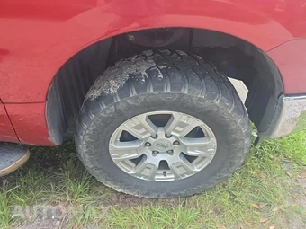 2019 Nissan TITAN SV Crew Cab Short Bed - miniatura 9