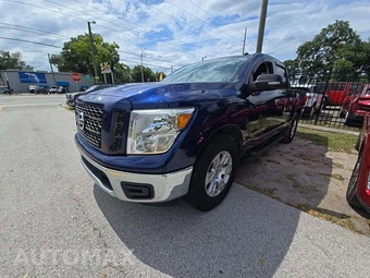2019 Nissan TITAN SV Crew Cab Short Bed