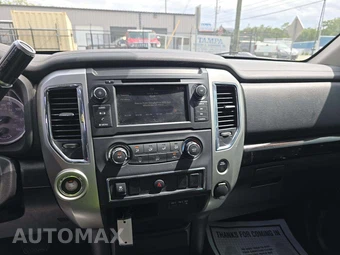 2019 Nissan TITAN SV Crew Cab Short Bed - miniatura 10