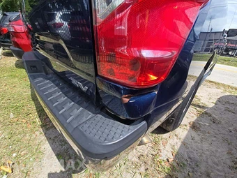 2019 Nissan TITAN SV Crew Cab Short Bed - miniatura 27