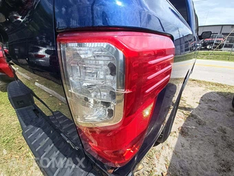2019 Nissan TITAN SV Crew Cab Short Bed - miniatura 28