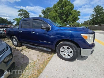 2019 Nissan TITAN SV Crew Cab Short Bed - miniatura 4