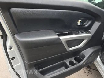 2019 Nissan TITAN SV Extended Cab Medium Bed - miniatura 9