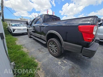 2019 Nissan TITAN XD Platinum Reserve Crew Cab Medium Bed – miniatura 2