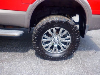 2019 Nissan TITAN XD Platinum Reserve Crew Cab Medium Bed - miniatura 15