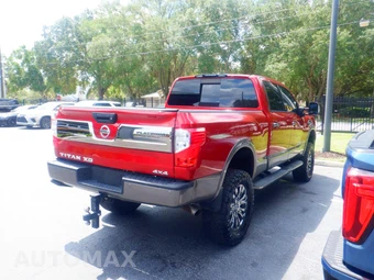 2019 Nissan TITAN XD Platinum Reserve Crew Cab Medium Bed - miniatura 18