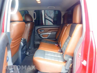 2019 Nissan TITAN XD Platinum Reserve Crew Cab Medium Bed - miniatura 8
