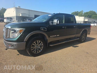 2019 Nissan TITAN XD Platinum Reserve Crew Cab Medium Bed