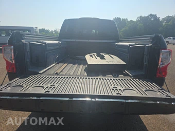2019 Nissan TITAN XD Platinum Reserve Crew Cab Medium Bed - miniatura 16