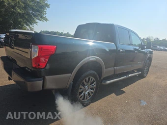 2019 Nissan TITAN XD Platinum Reserve Crew Cab Medium Bed - miniatura 4