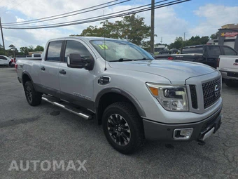 2019 Nissan TITAN XD PRO-4X Crew Cab Medium Bed – miniatura 4