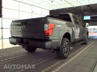 2019 Nissan TITAN XD PRO-4X Crew Cab Short Bed – miniatura 5