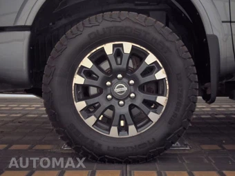 2019 Nissan TITAN XD PRO-4X Crew Cab Short Bed – miniatura 9