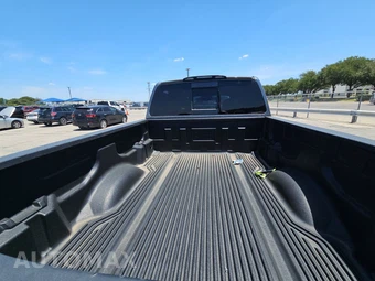 2019 Nissan TITAN XD SV Crew Cab Medium Bed - miniatura 16