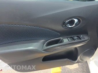 2019 Nissan Versa Note SV – miniatura 9