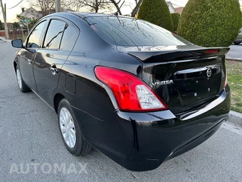 2019 Nissan Versa Sedan S Plus - miniatura 6