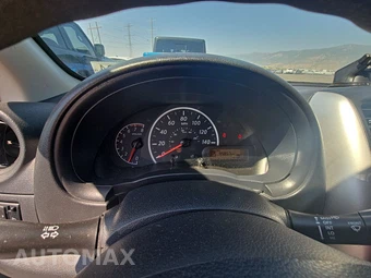 2019 Nissan Versa Sedan S Plus - miniatura 12
