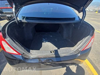 2019 Nissan Versa Sedan S Plus - miniatura 16