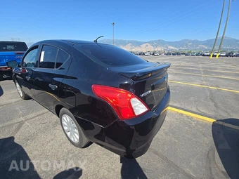 2019 Nissan Versa Sedan S Plus - miniatura 6