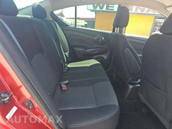 2019 Nissan Versa Sedan SV – miniatura 13