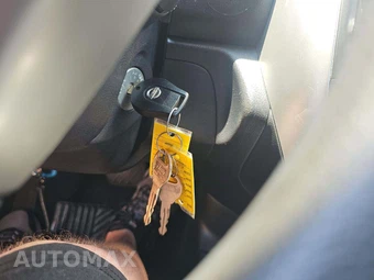 2019 Nissan Versa Sedan SV – miniatura 5