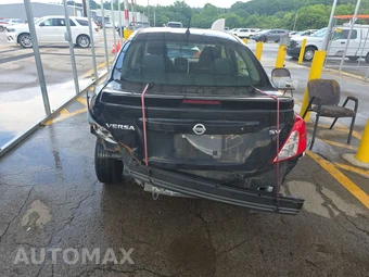 2019 Nissan Versa Sedan SV – miniatura 6