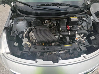 2019 Nissan Versa Sedan SV - miniatura 15