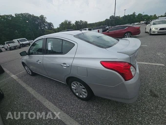 2019 Nissan Versa Sedan SV - miniatura 6