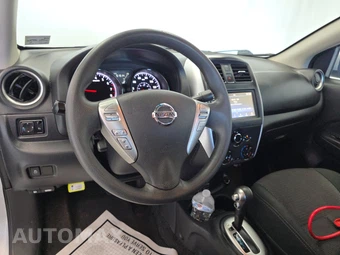 2019 Nissan Versa Sedan SV - miniatura 11