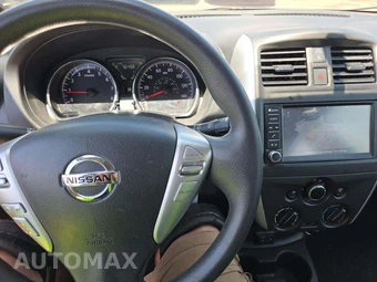 2019 Nissan Versa Sedan SV - miniatura 10