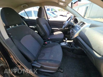 2019 Nissan Versa Sedan SV - miniatura 18