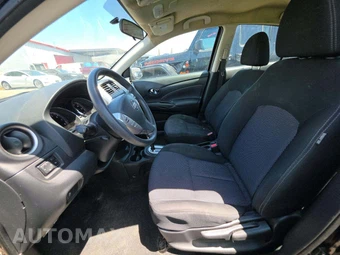 2019 Nissan Versa Sedan SV - miniatura 6