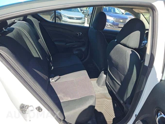 2019 Nissan Versa Sedan SV - miniatura 13