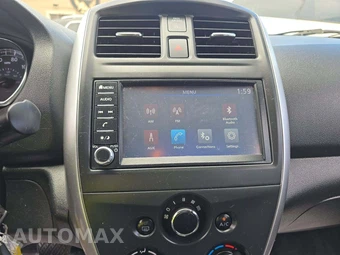 2019 Nissan Versa Sedan SV – miniatura 10