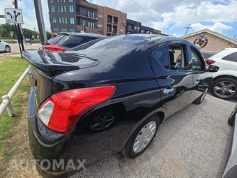 2019 Nissan Versa Sedan SV – miniatura 3