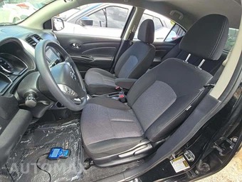 2019 Nissan Versa Sedan SV – miniatura 6