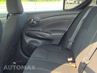 2019 Nissan Versa Sedan SV – miniatura 13