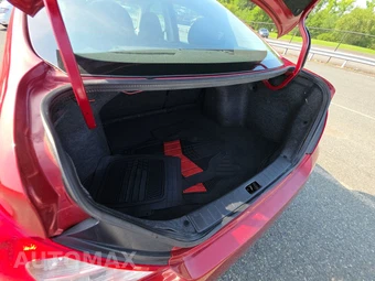 2019 Nissan Versa Sedan SV – miniatura 16