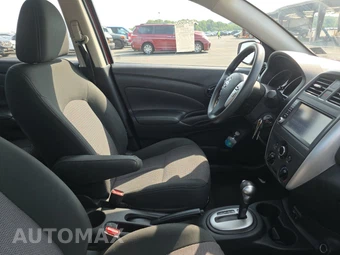 2019 Nissan Versa Sedan SV – miniatura 8