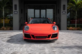 2019 Porsche 911 Carrera 4 GTS - miniatura 10