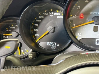 2019 Porsche 911 GT3 RS - miniatura 19
