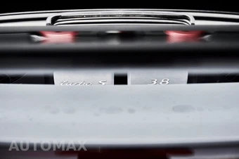 2019 Porsche 911 Turbo S Cabriolet – miniatura 22