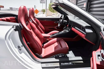 2019 Porsche 911 Turbo S Cabriolet – miniatura 28