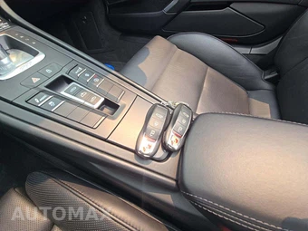 2019 Porsche 911 Turbo S Cabriolet – miniatura 8