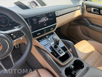 2019 Porsche Cayenne S - miniatura 11