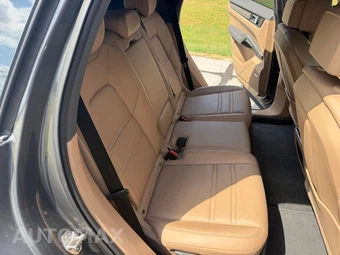 2019 Porsche Cayenne S - miniatura 13
