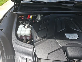 2019 Porsche Cayenne S – miniatura 21