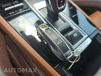 2019 Porsche Cayenne S – miniatura 8