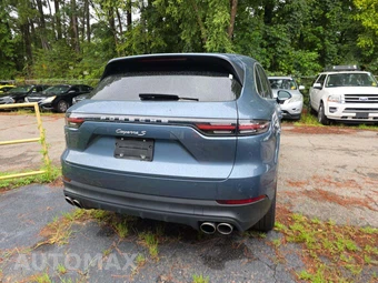 2019 Porsche Cayenne S – miniatura 3