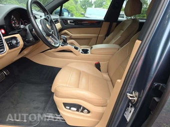 2019 Porsche Cayenne S – miniatura 6